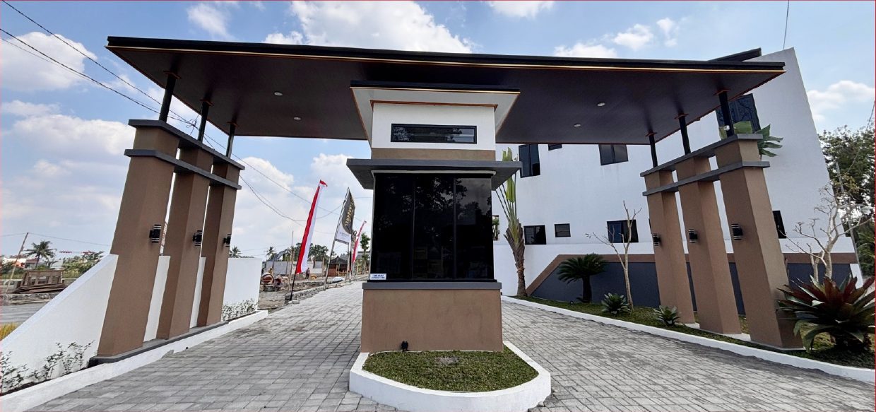 Main Gate